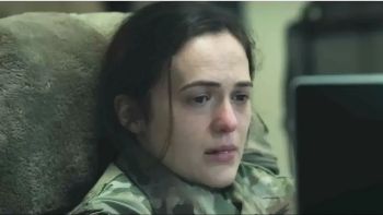 《炸裂白宫》电影未删减中文版免费在线看，《炸裂白宫》高清全集无广告网盘观看，网飞出品《炸裂白宫》亮相威尼斯后好评如潮，《炸裂白宫》电影完整版高清资源被影迷疯狂转发，《炸裂白宫》未删减免费在线看